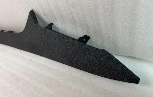 Dashboard glove box trim
