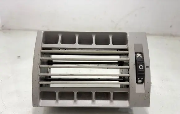 Volkswagen Transporter - Caravelle T5 Air vent grill in roof 7H0820951DC