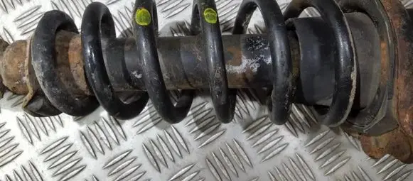Toyota Avensis T250 Rear coil spring