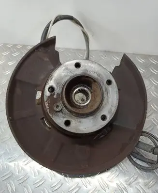 BMW 1 E81 E87 Rear wheel hub