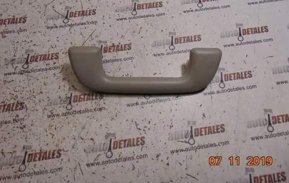 Toyota Avensis T270 Front interior roof grab handle