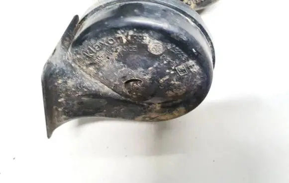 Volkswagen PASSAT B5 Horn signal 0092018