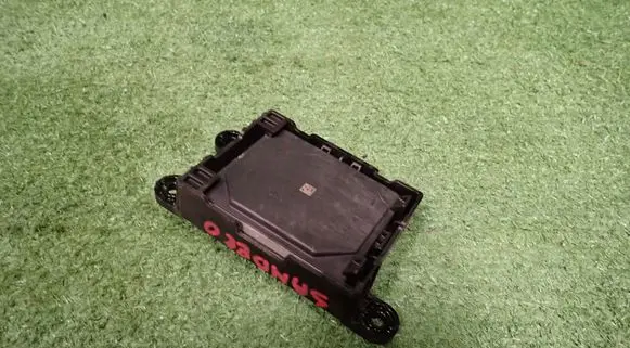 Dacia Sandero III Distronic sensor radar 284476294R