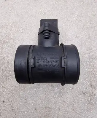 Audi A8 S8 D2 4D Mass air flow meter 057906461C 0281002435