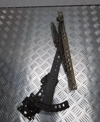 Mercedes-Benz W123 Front door manual window regulator 