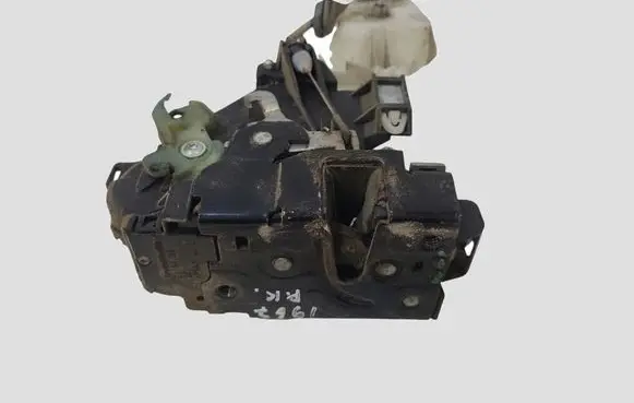 Volkswagen Caddy Front door lock 3B1837015AN