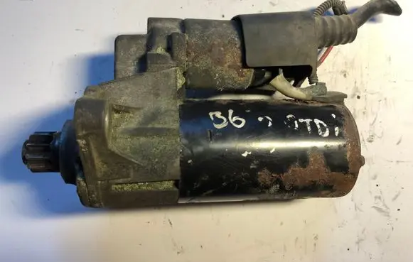 Volkswagen PASSAT B6 Starter motor 02M911023N 02M911023