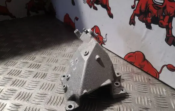 Mercedes-Benz GLE AMG (W166 - C292) Engine mounting bracket A2762233904 70482B