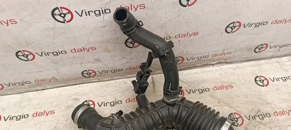 Intercooler hose/pipe
