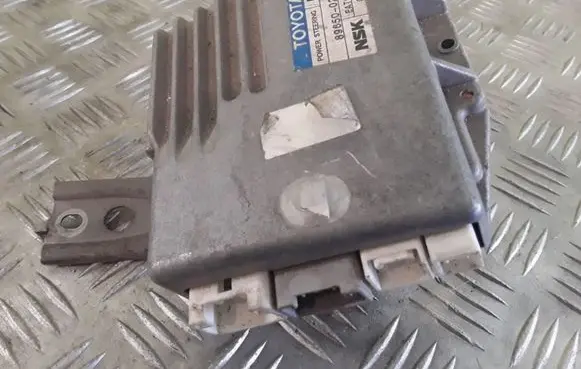 Toyota Corolla E120 E130 Power steering control unit/module 8965002020
