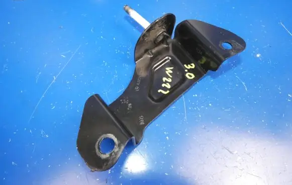 Mercedes-Benz S W222 FAP fluid tank holder A2224710441