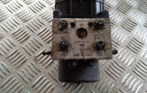 Renault Scenic I ABS Pump 64BOXAAY2 0265216732 0273004395