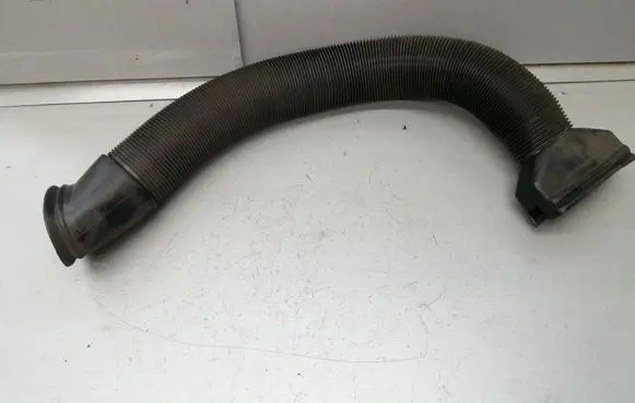Mercedes-Benz E W124 Air intake hose/pipe 1248310846 1248311246