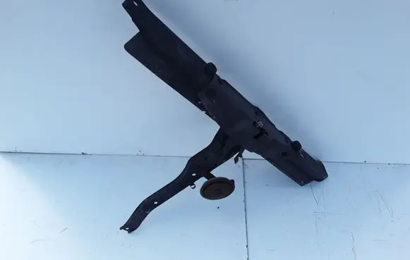 Hyundai Santa Fe Radiator support slam panel