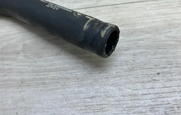 Porsche Cayenne (92A) Engine coolant pipe/hose 7P0819330A