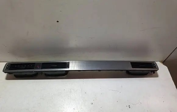 Volvo XC70 Dash center air vent grill 30715143 R1790123
