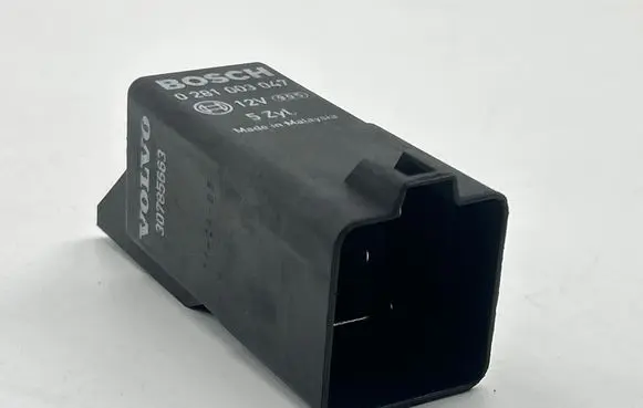 Volvo XC60 Glow plug pre-heat relay 30785663 110405