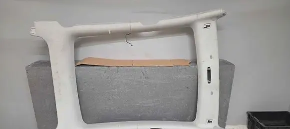 Tesla Model Y Headlining 162341798D