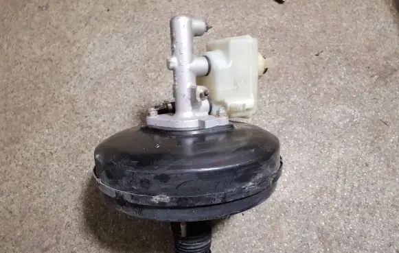 BMW 7 E38 Brake booster 34331161744