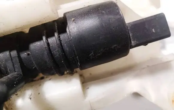 Audi A2 Windscreen/windshield washer pump