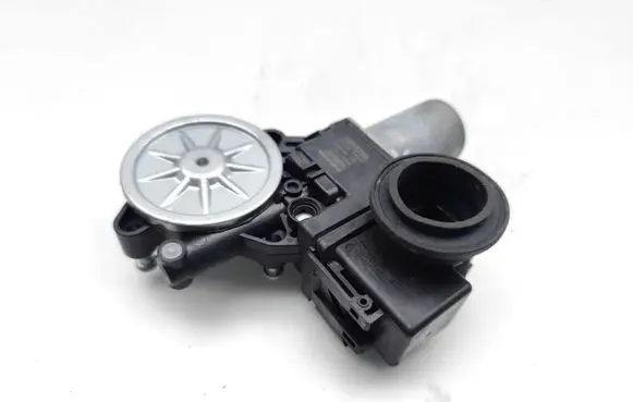 Lexus NX Rear door window regulator motor 8572078021 0620205011