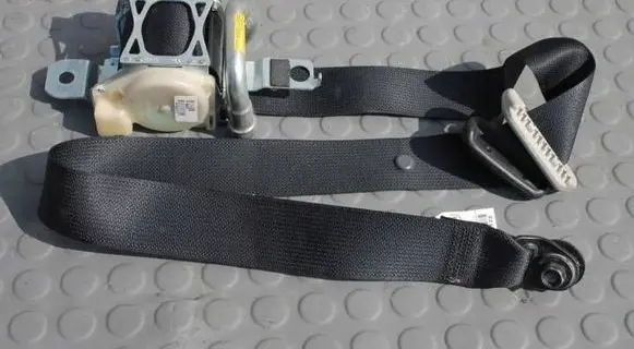 Honda HR-V Front seatbelt PASLEWYHONDAHRV2