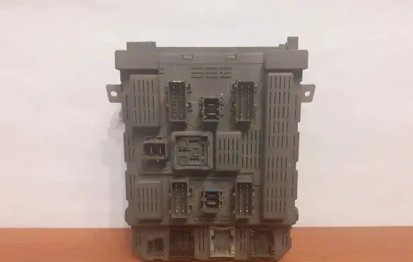 Peugeot 607 Fuse box set 4352 9640797980
