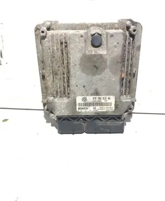 Volkswagen Touareg I Engine control unit/module 070906016AA 1039S06049 81011481