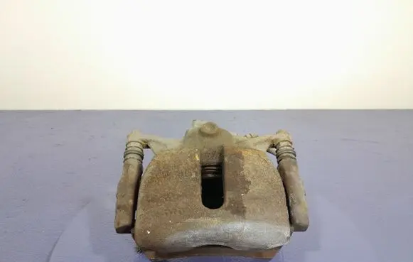 Volkswagen PASSAT CC Front brake caliper