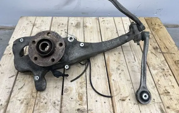 Audi A8 S8 D4 4H Front wheel hub spindle knuckle 4H0407258G