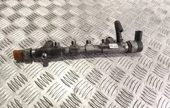 Fuel main line pipe