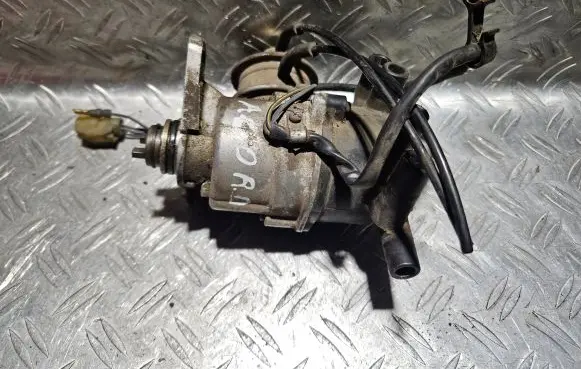 Honda Accord Spark distributor D4R8455