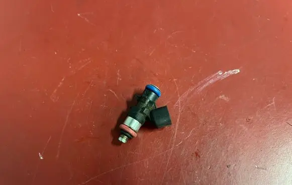 Chrysler Town & Country V Fuel injector 0280158233