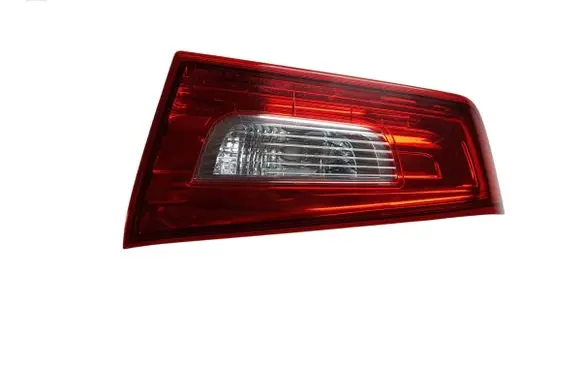 Mitsubishi ASX Tailgate rear/tail lights P9373