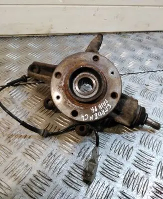 Citroen C4 I Picasso Front wheel bearing hub 