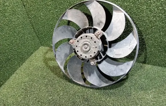 Renault Master II Electric radiator cooling fan 856635A