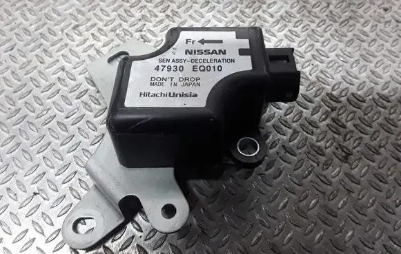 Nissan X-Trail T30 ESP acceleration yaw rate sensor 47930EQ010