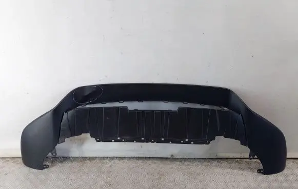 Front bumper lip