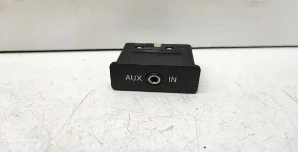 BMW X1 E84 AUX in-socket connector 6986791