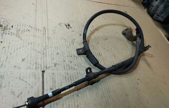 Hyundai Coupe Handbrake/parking brake wiring cable 