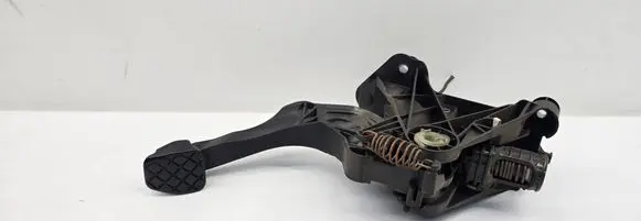 Skoda Superb B8 (3V) Clutch pedal 5Q0721796 1355D301562