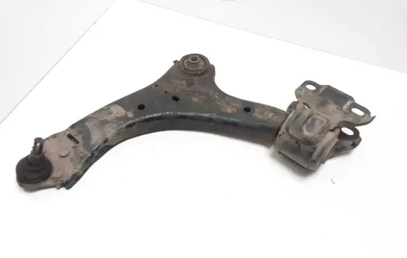 Volvo V70 Front lower control arm/wishbone 6G9N3A052