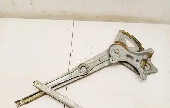 Toyota Corolla Verso AR10 Sliding door window regulator with motor 