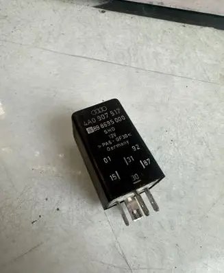 Audi 80 90 S2 B4 Other relay 4A0907517 898695000