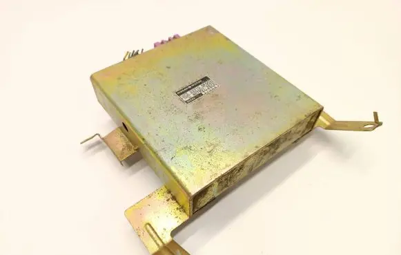 Ford Maverick Engine control unit/module 237100F003 4079013573 407901-3573