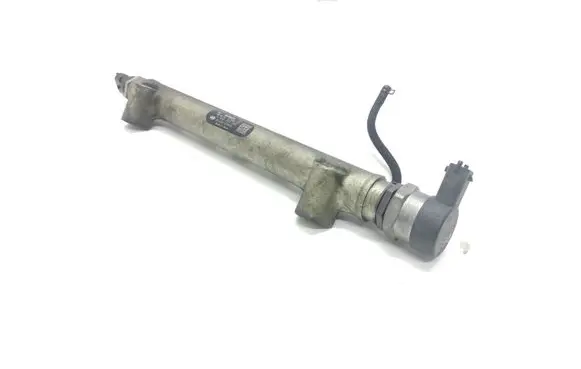 KIA Carens II Fuel main line pipe 0445214085