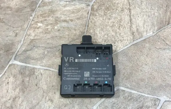 Mercedes-Benz E W212 Door control unit/module A2129004314