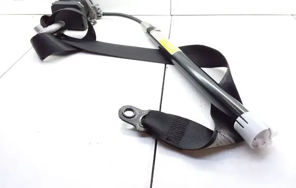 Seat Alhambra (Mk1) Front seatbelt 7M3857706 1M21611B08