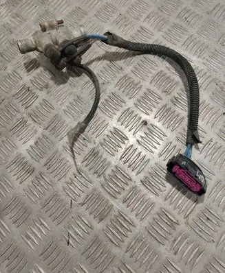 Nissan Qashqai Coolant heater control valve 1355163 AMP1355163 1355164