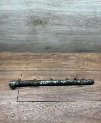 Mercedes-Benz E W211 Fuel main line pipe A6120700195 001677L2